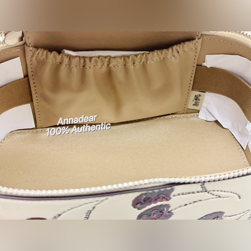 NWT Coach Cosmetic Case With Cherry Print in Chalk Multi CDC13 - Picture 9 of 11